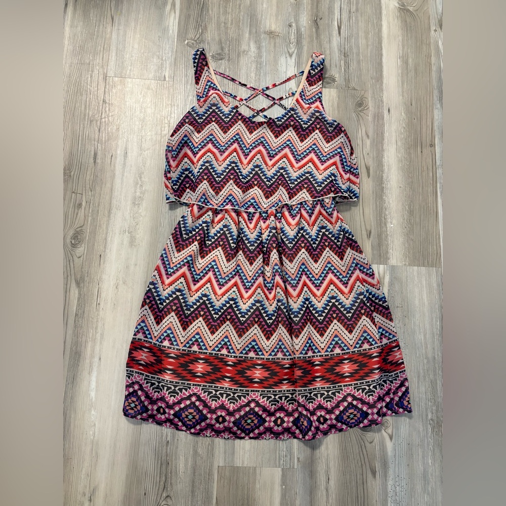 Colorful Zigzag Patterned Dress - image 1